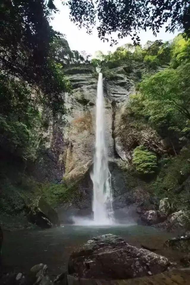 逃离霍比特人洞屋